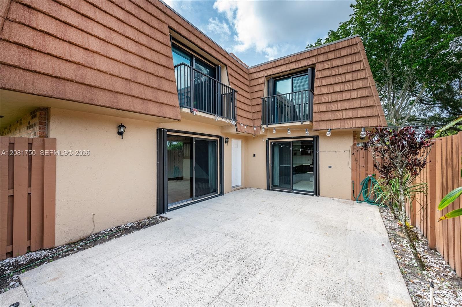 2536 Camelot Ct # 2536, Cooper City, FL 33026 photo 4