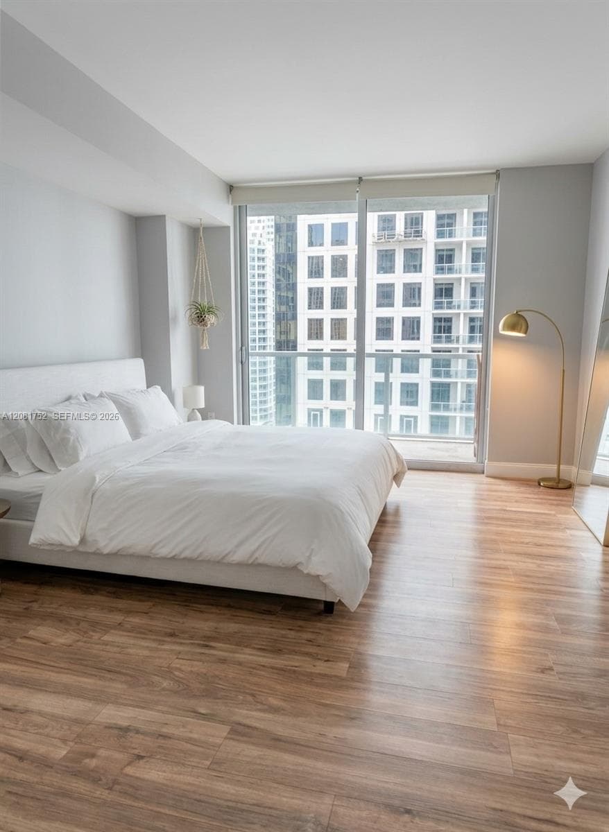 500 Brickell Ave # 1806, Miami, FL 33131 photo 6