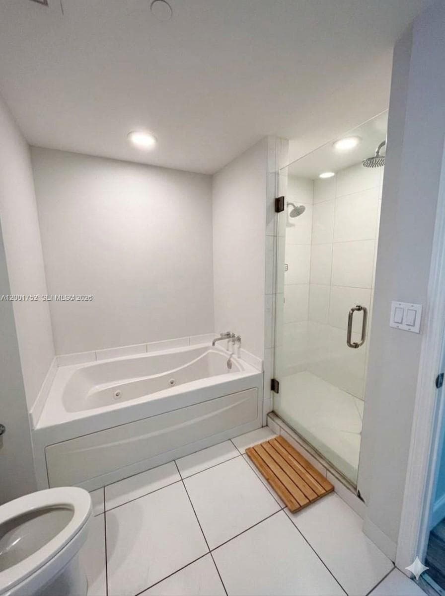 500 Brickell Ave # 1806, Miami, FL 33131 photo 8