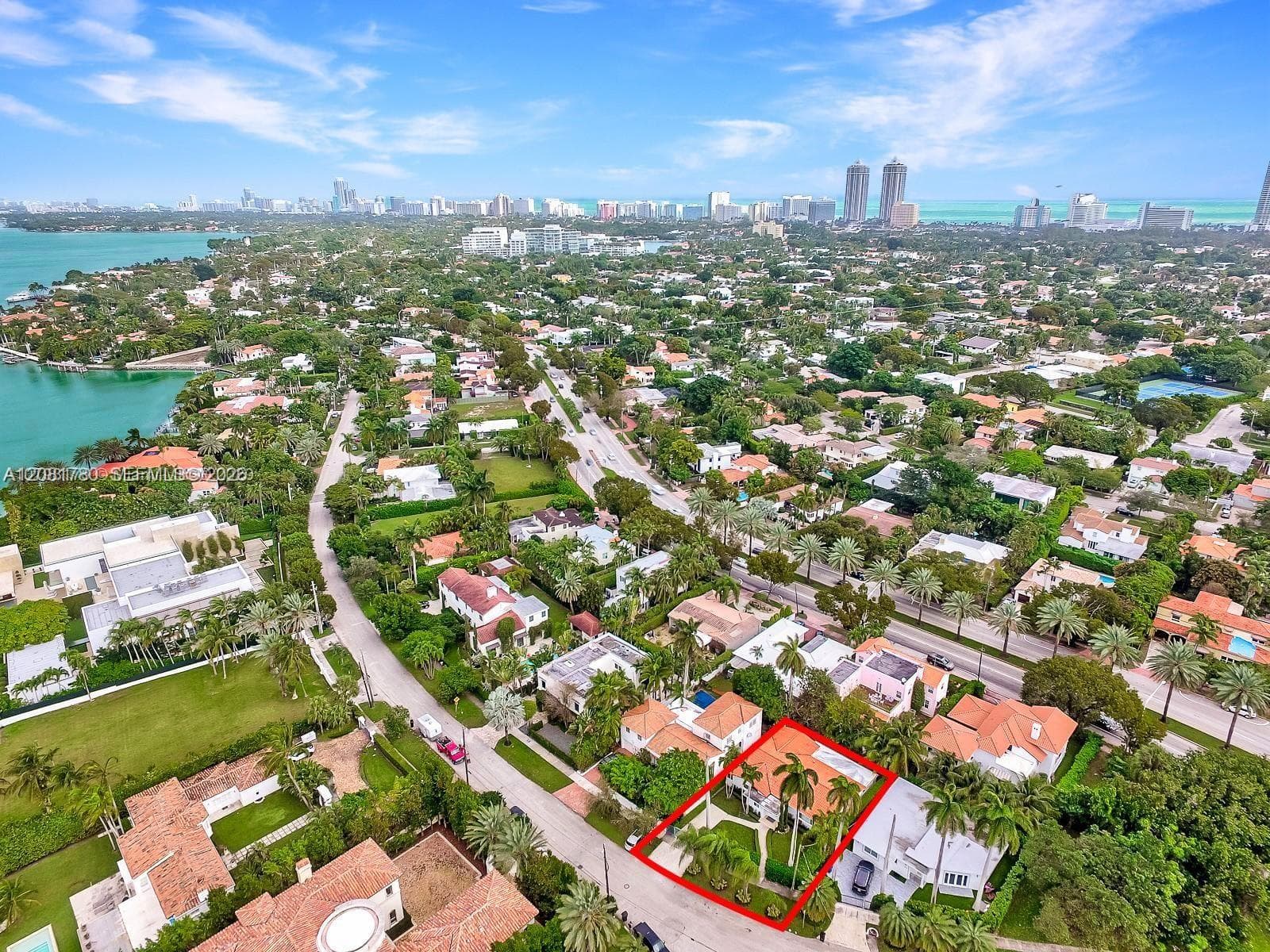 4323 N Bay Rd, Miami Beach, FL 33140 photo 2