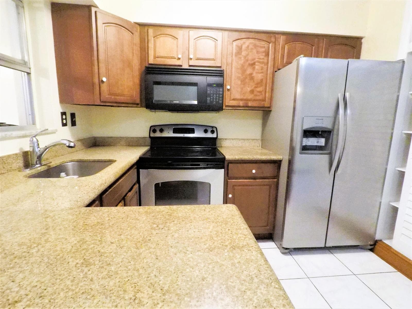 1685 NW 60TH Avenue # B, Sunrise, FL 33313 photo 11