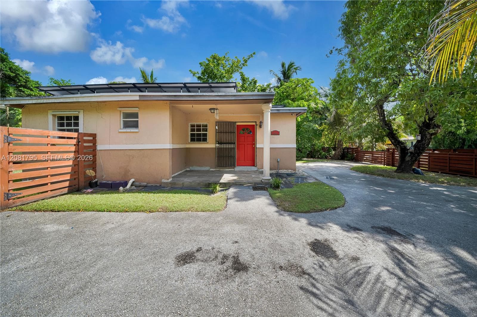 6401 SW 63rd Ct, South Miami, FL 33143 photo 4