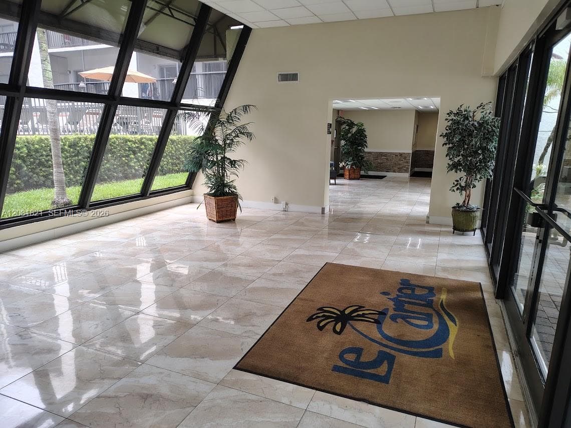 201 178th Dr # 438, Sunny Isles Beach, FL 33160