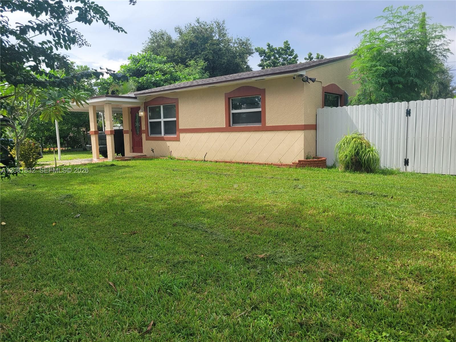 6131 Fletcher St, Hollywood, FL 33023 photo 2