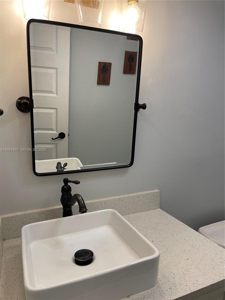 8233 Harding Ave # 707, Miami Beach, FL 33141 photo 2