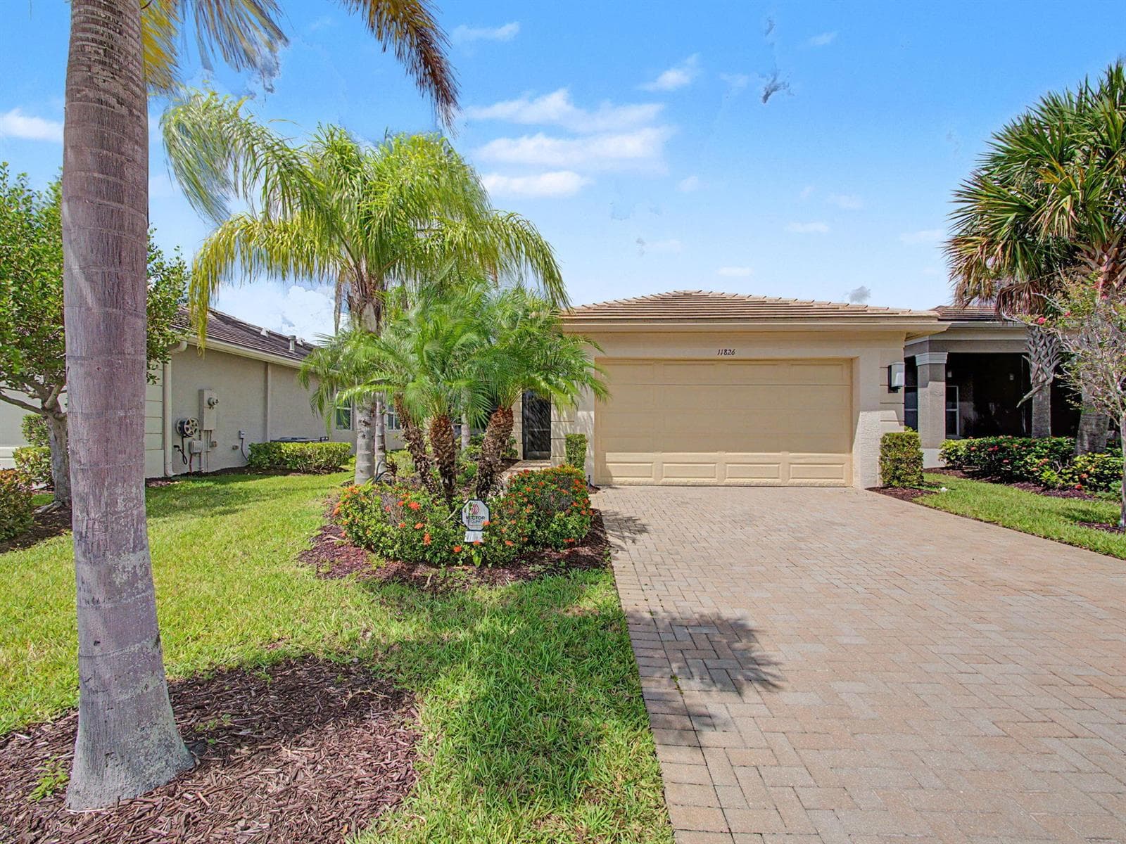 11826 SW Brighton Falls Drive, Port St. Lucie, FL 34987 photo 5