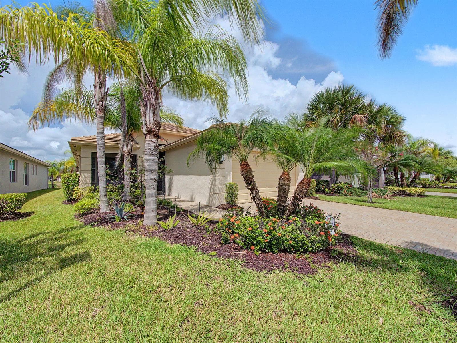 11826 SW Brighton Falls Drive, Port St. Lucie, FL 34987 photo 4