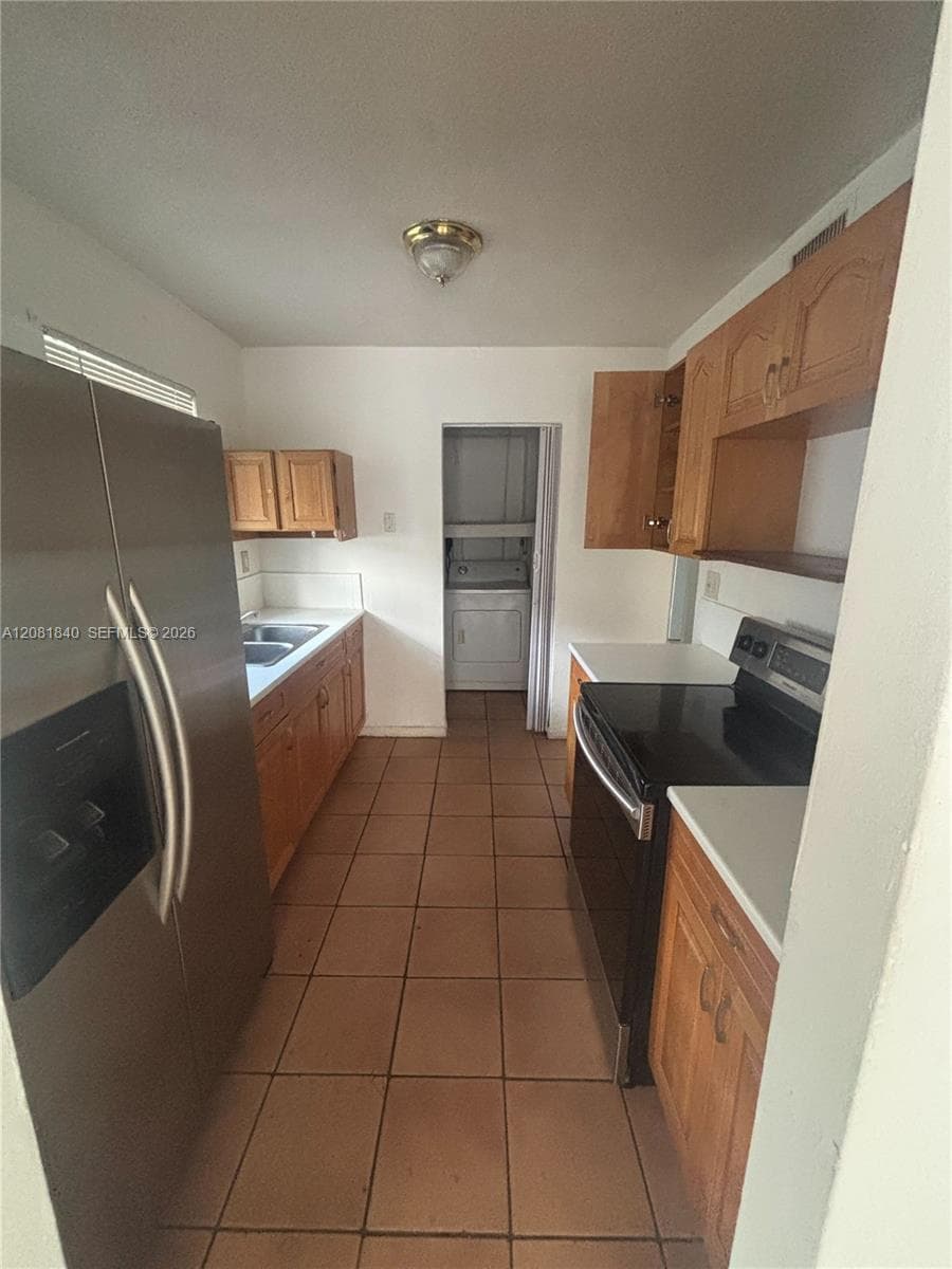 15813 NW 38th Pl # 15813, Miami Gardens, FL 33054 photo 3