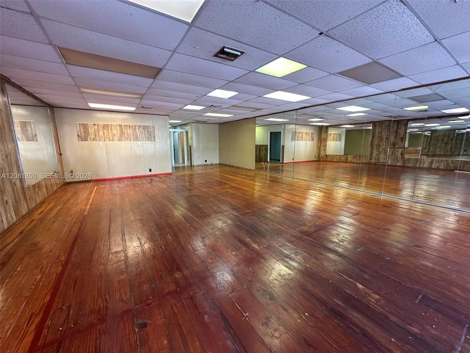 17122 W Dixie Hwy, North Miami Beach, FL 33160 photo 7