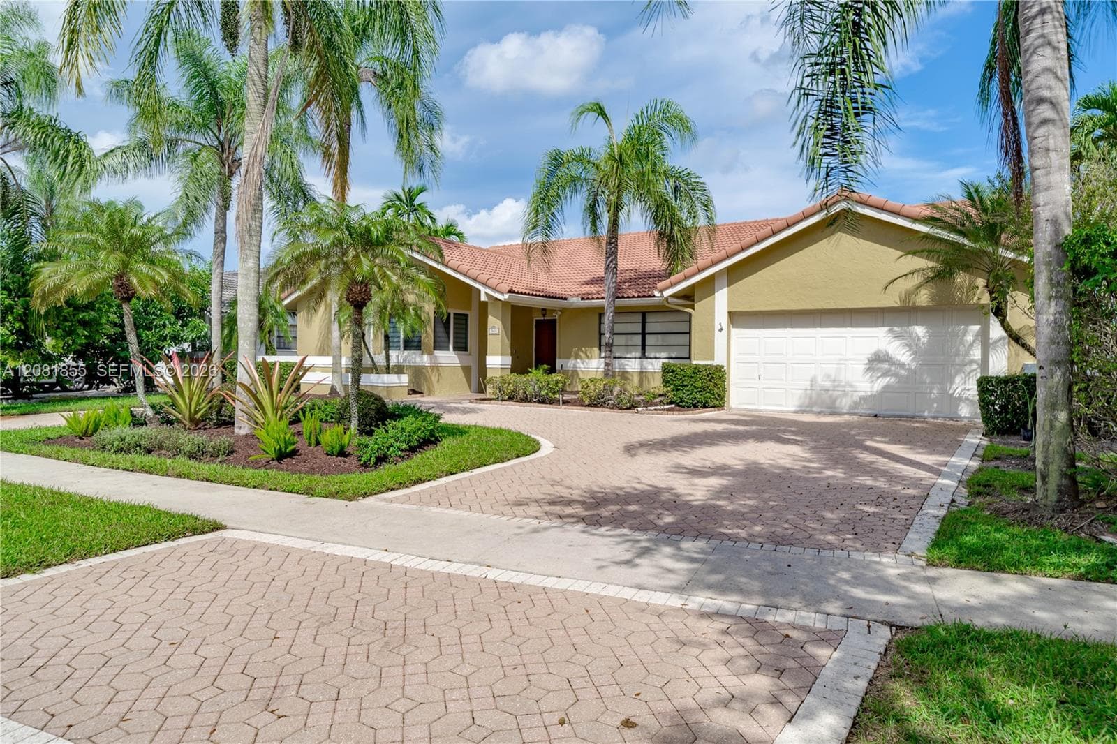 360 NW 107th Ave # 360, Plantation, FL 33324 photo 4