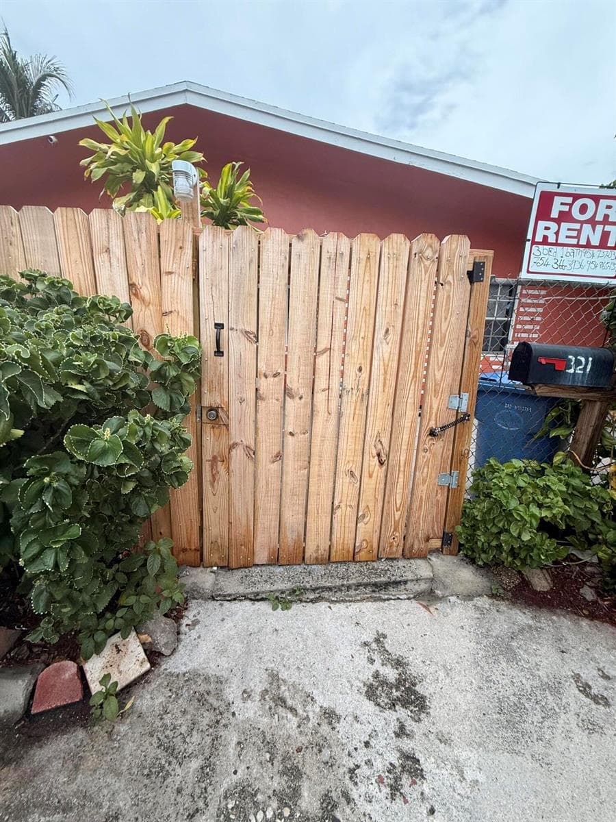 321 NW 57TH Street, Oakland Park, FL 33309