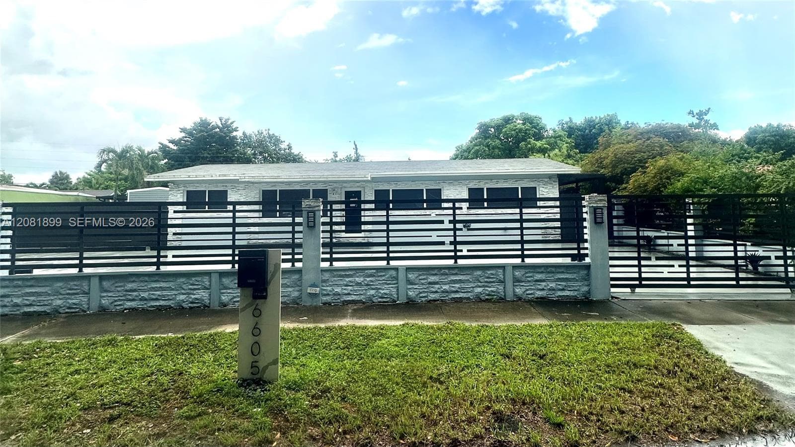 6605 W 6th Ave # 0, Hialeah, FL 33012