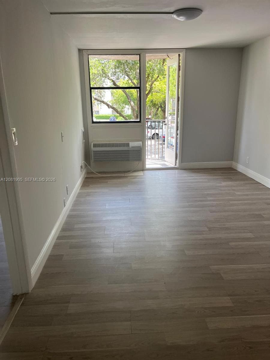 2701 Riverside Dr # 203-B, Coral Springs, FL 33065 photo 4