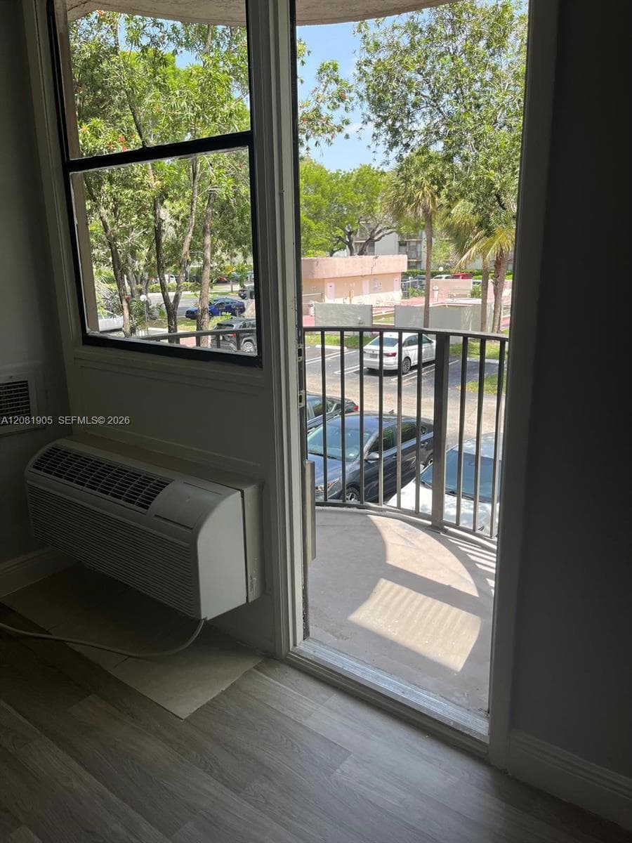 2701 Riverside Dr # 203-B, Coral Springs, FL 33065 photo 8