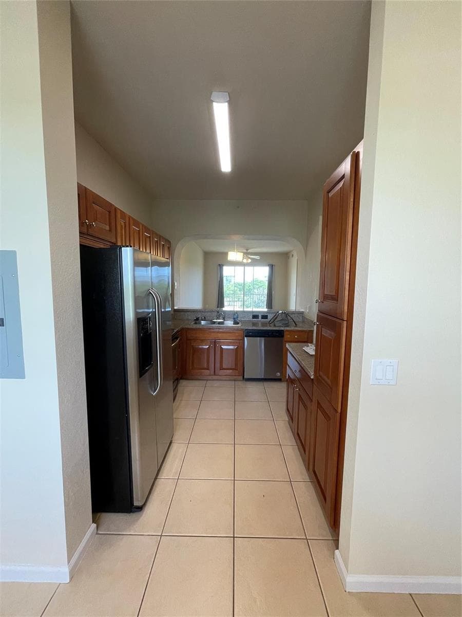3500 OAKS CLUBHOUSE Drive # 510, Pompano Beach, FL 33069 photo 2