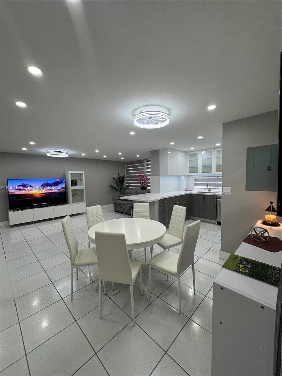 17011 N Bay Rd # 106, Sunny Isles Beach, FL 33160