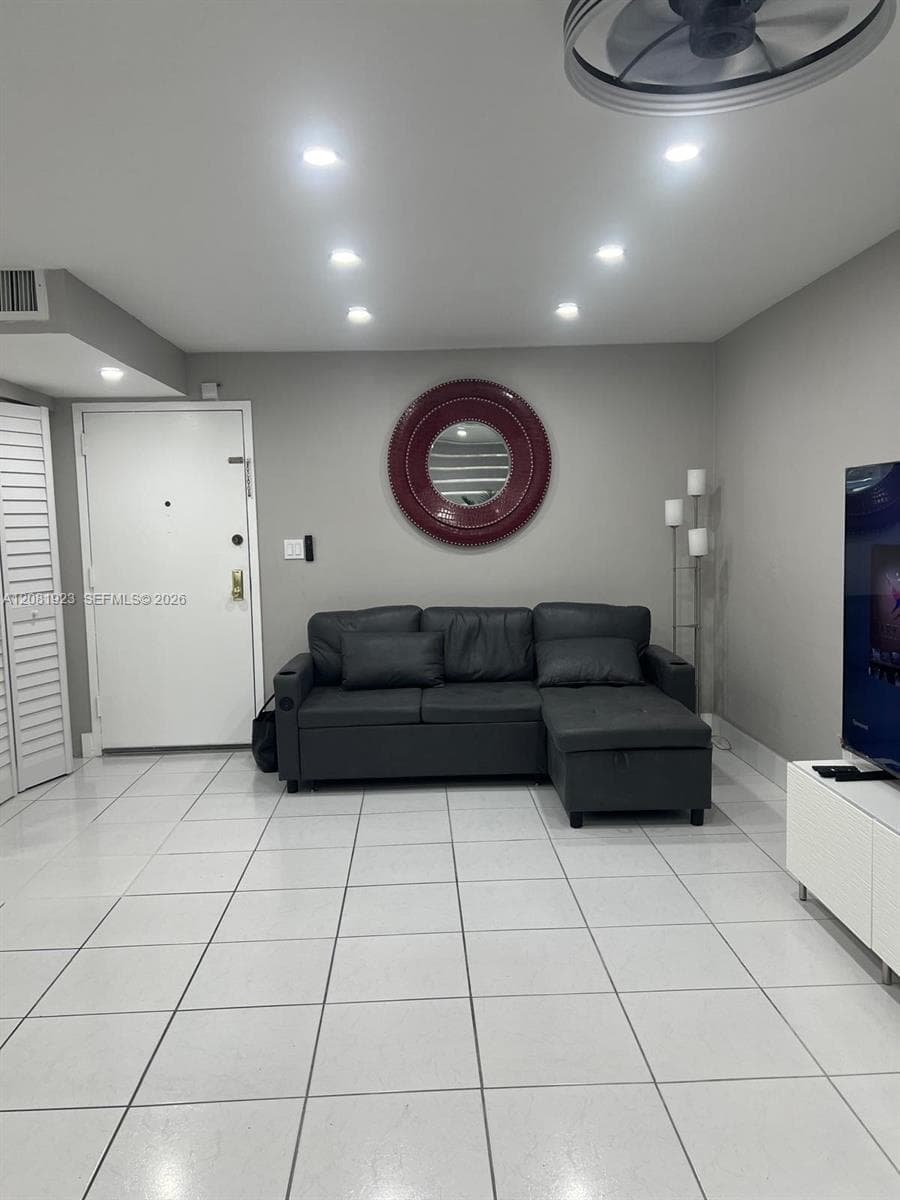 17011 N Bay Rd # 106, Sunny Isles Beach, FL 33160 photo 8