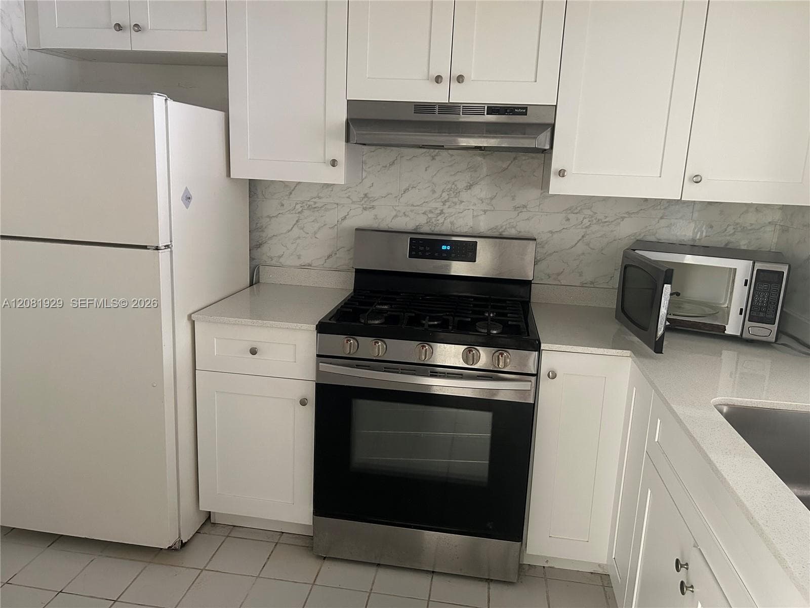 18111 NW 68th Ave # F106, Hialeah, FL 33015 photo 5