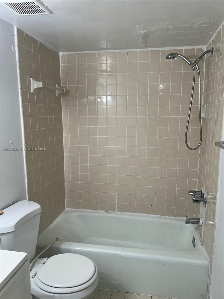 18111 NW 68th Ave # F106, Hialeah, FL 33015 photo 8