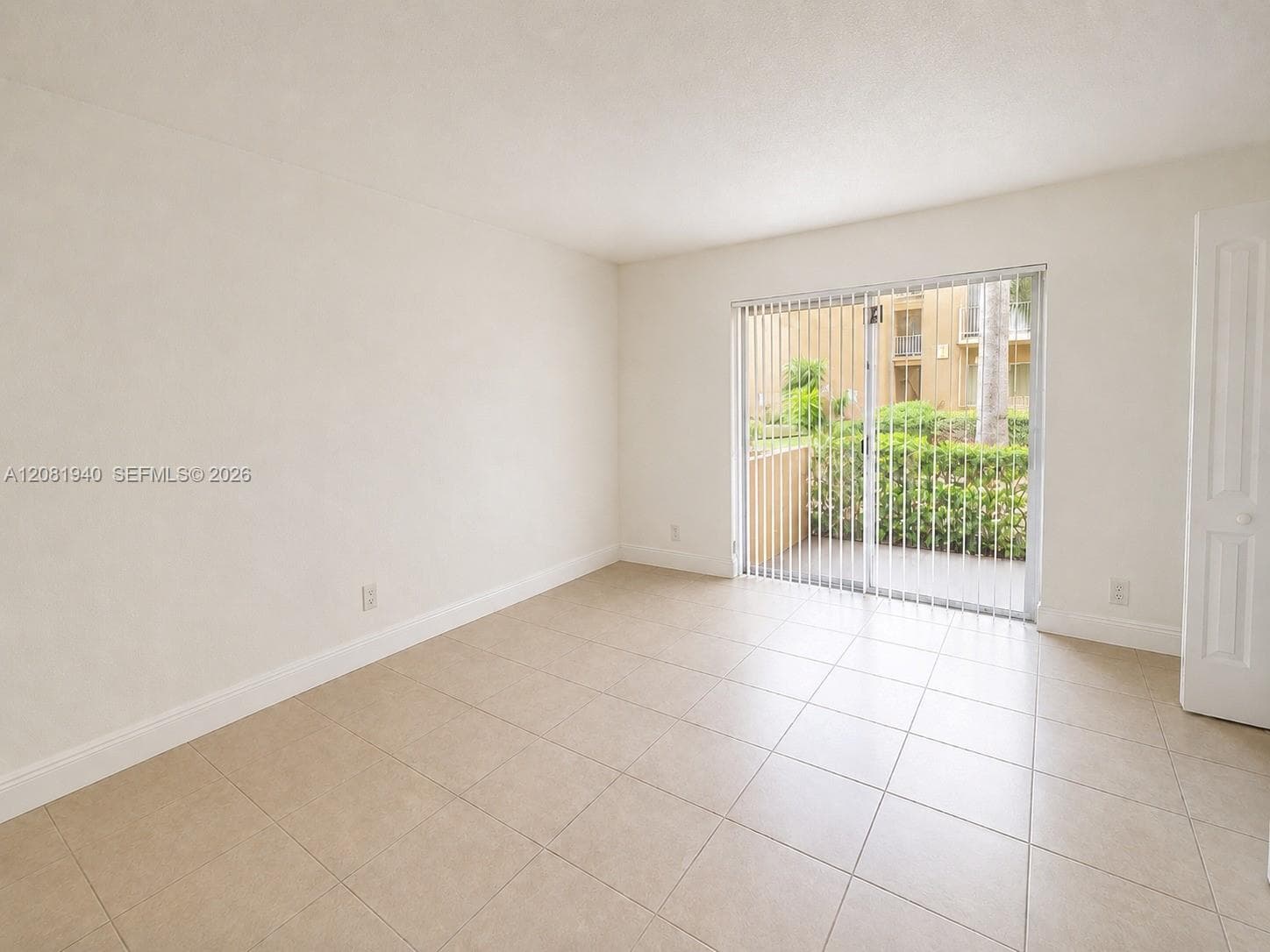17911 NW 68th Ave # M201, Hialeah, FL 33015 photo 6