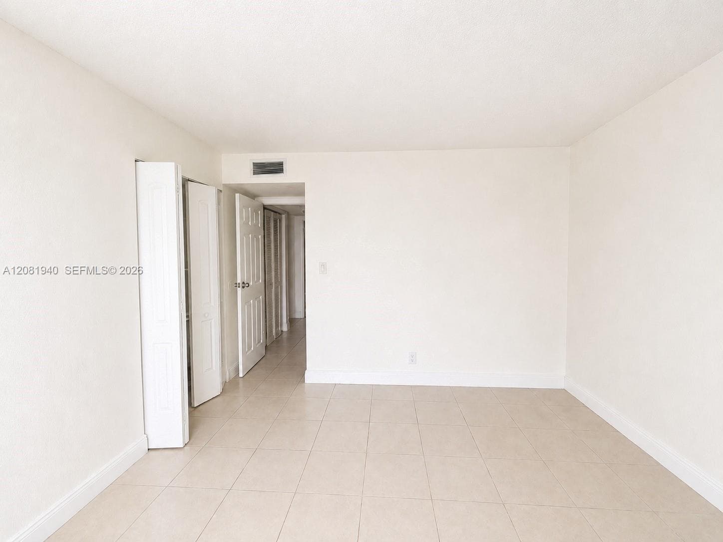 17911 NW 68th Ave # M201, Hialeah, FL 33015 photo 4