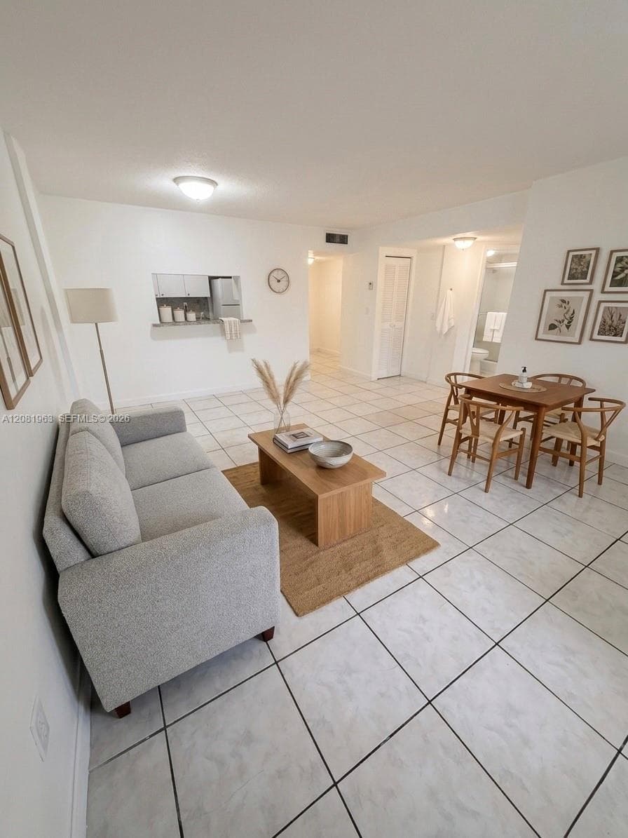 2725 W Okeechobee Rd # 3, Hialeah, FL 33010 photo 2
