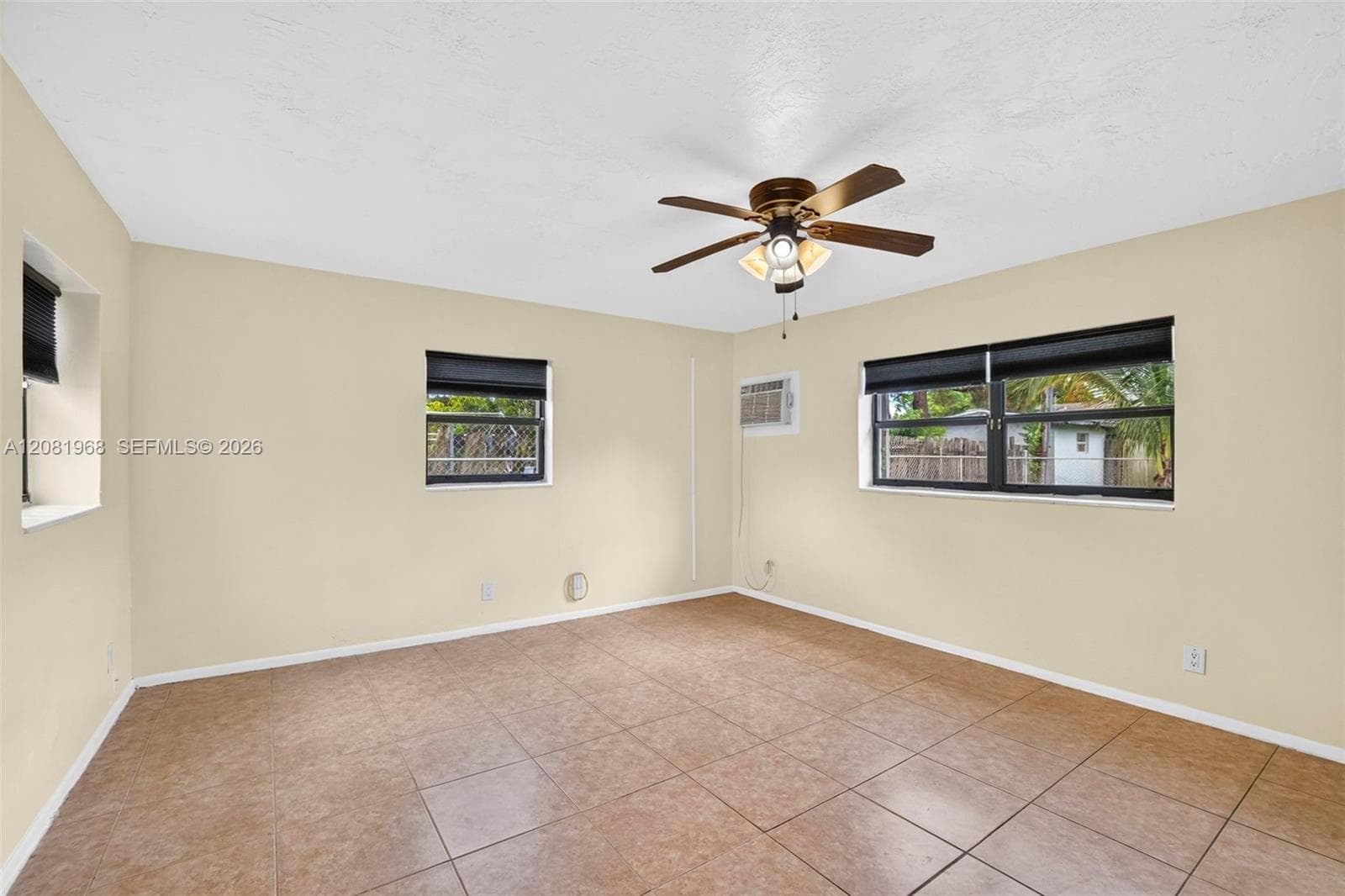 2825 NW 3rd St, Pompano Beach, FL 33069 photo 9