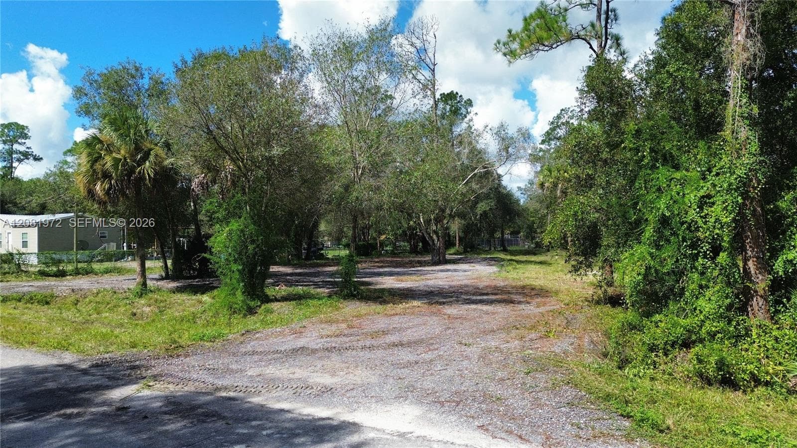 450 S Isora St, Clewiston, FL 33440 photo 2