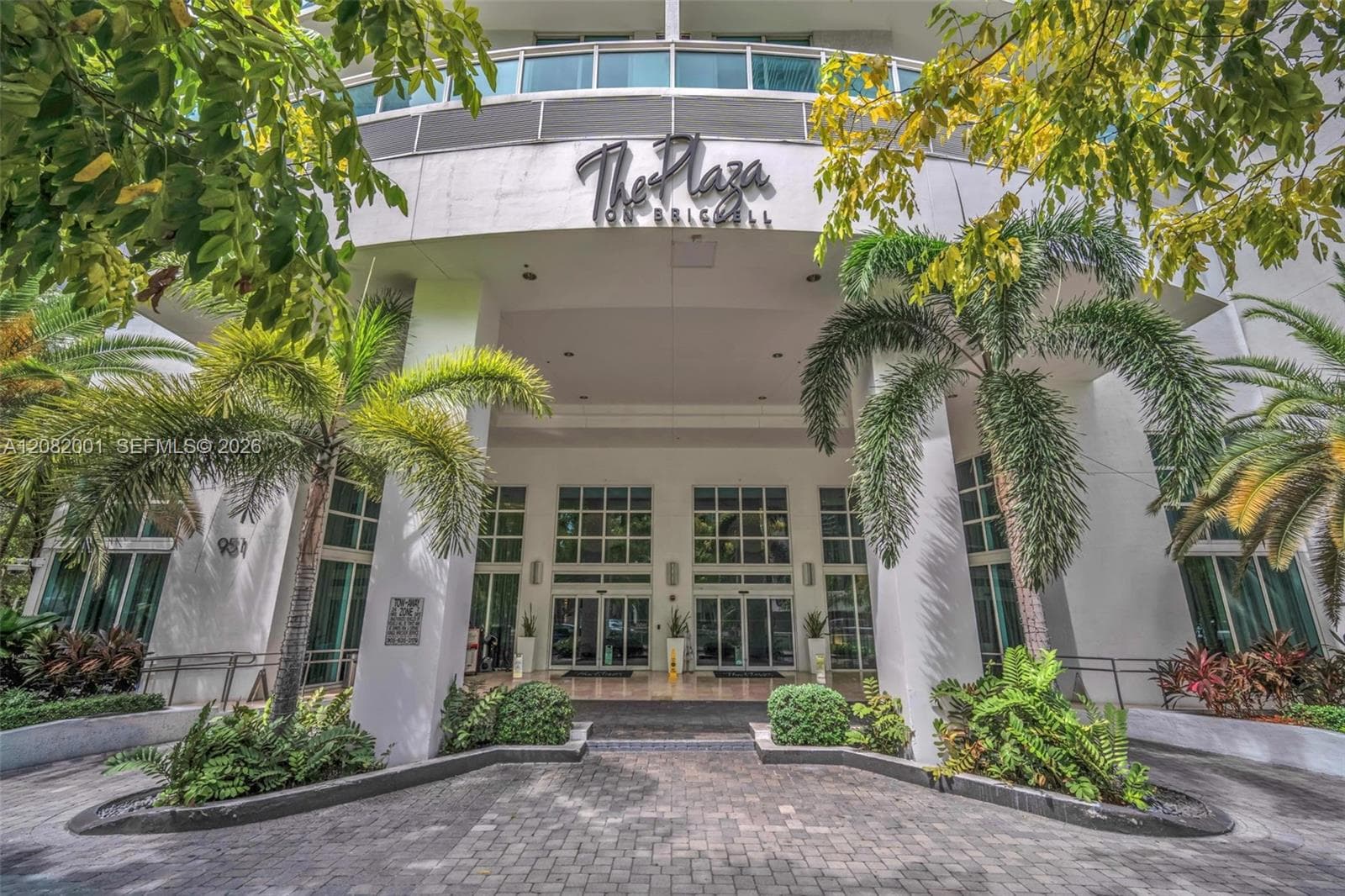 951 Brickell Ave # 2403, Miami, FL 33131 photo 2