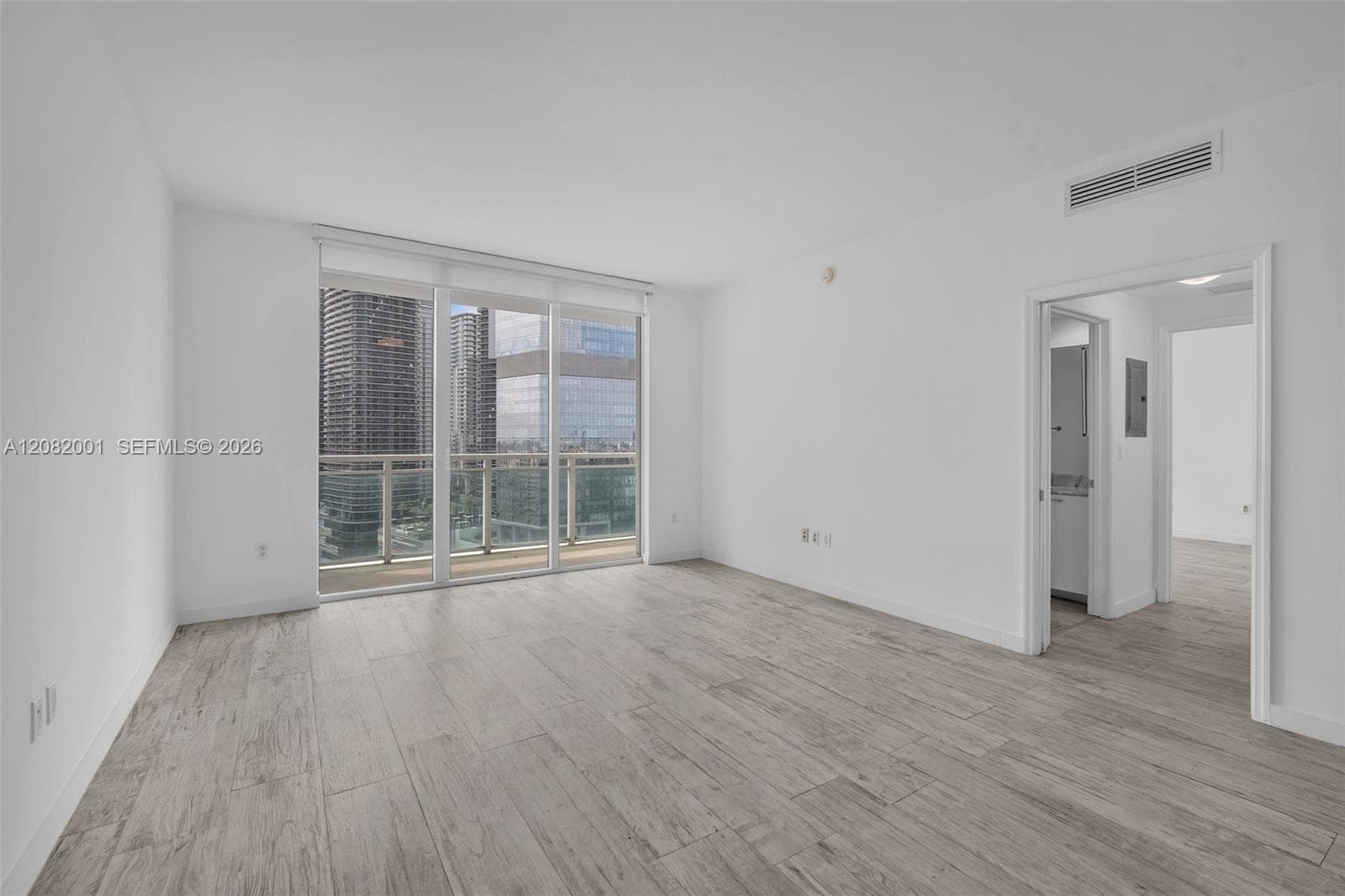 951 Brickell Ave # 2403, Miami, FL 33131 photo 13