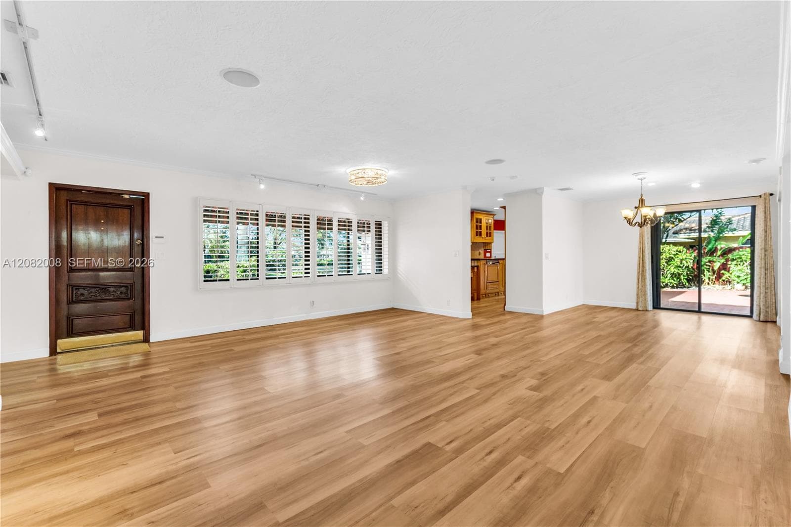 2533 NE 35th Dr, Fort Lauderdale, FL 33308 photo 5