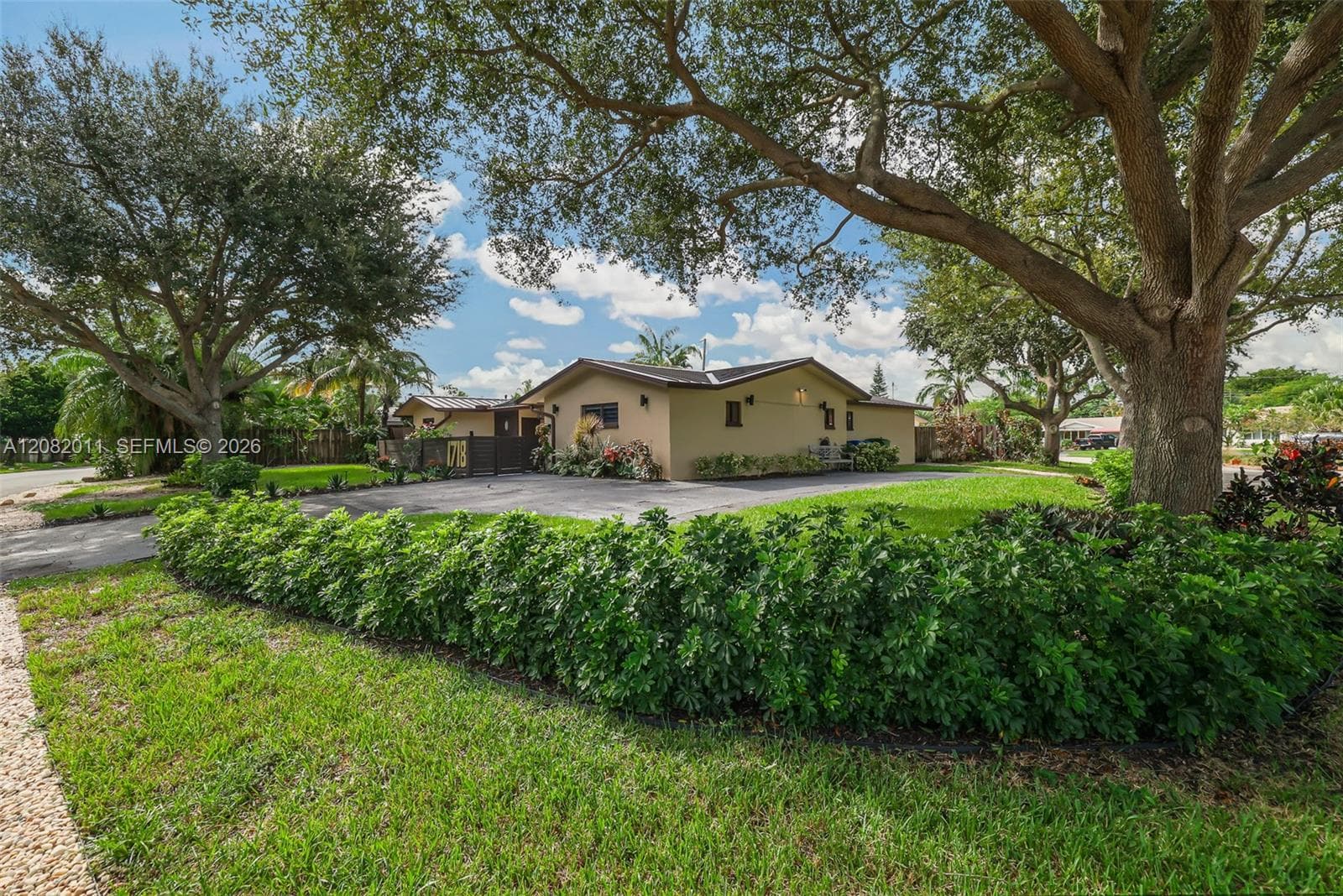 1718 NE 58th St, Fort Lauderdale, FL 33334 photo 3
