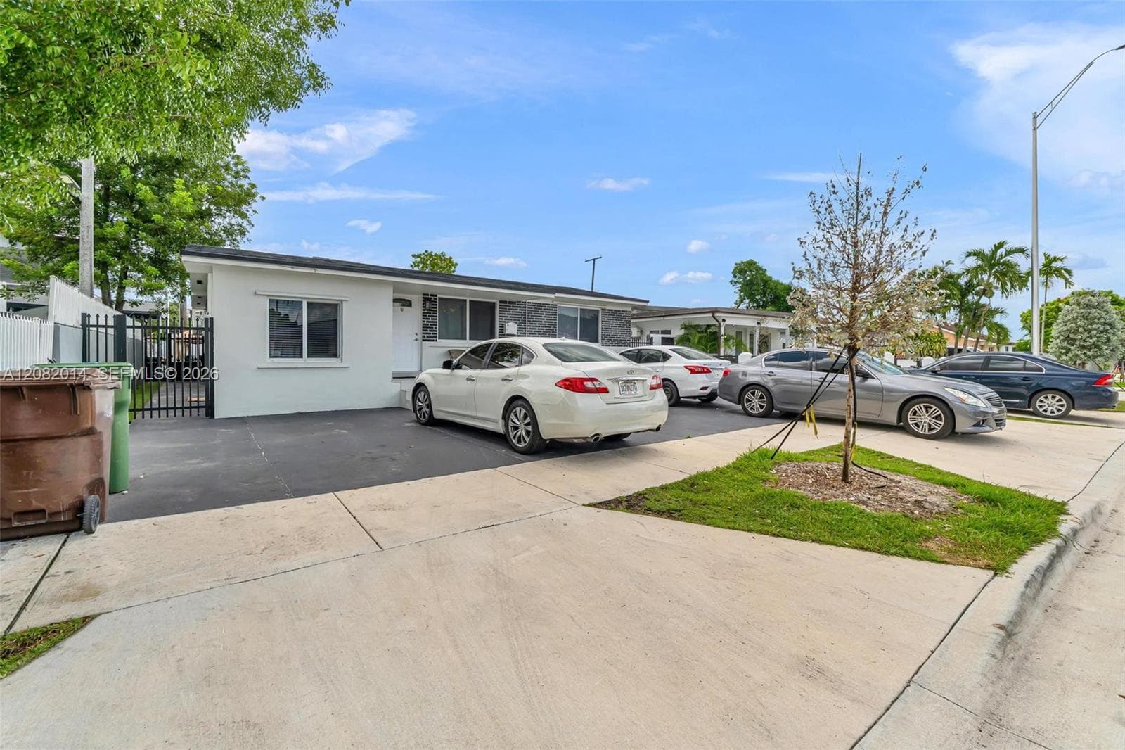 4851 E 8th Ct, Hialeah, FL 33013 photo 2