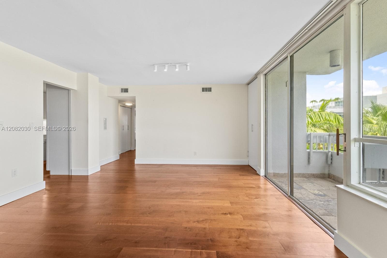 150 Sunrise Dr # 5A, Key Biscayne, FL 33149 photo 4