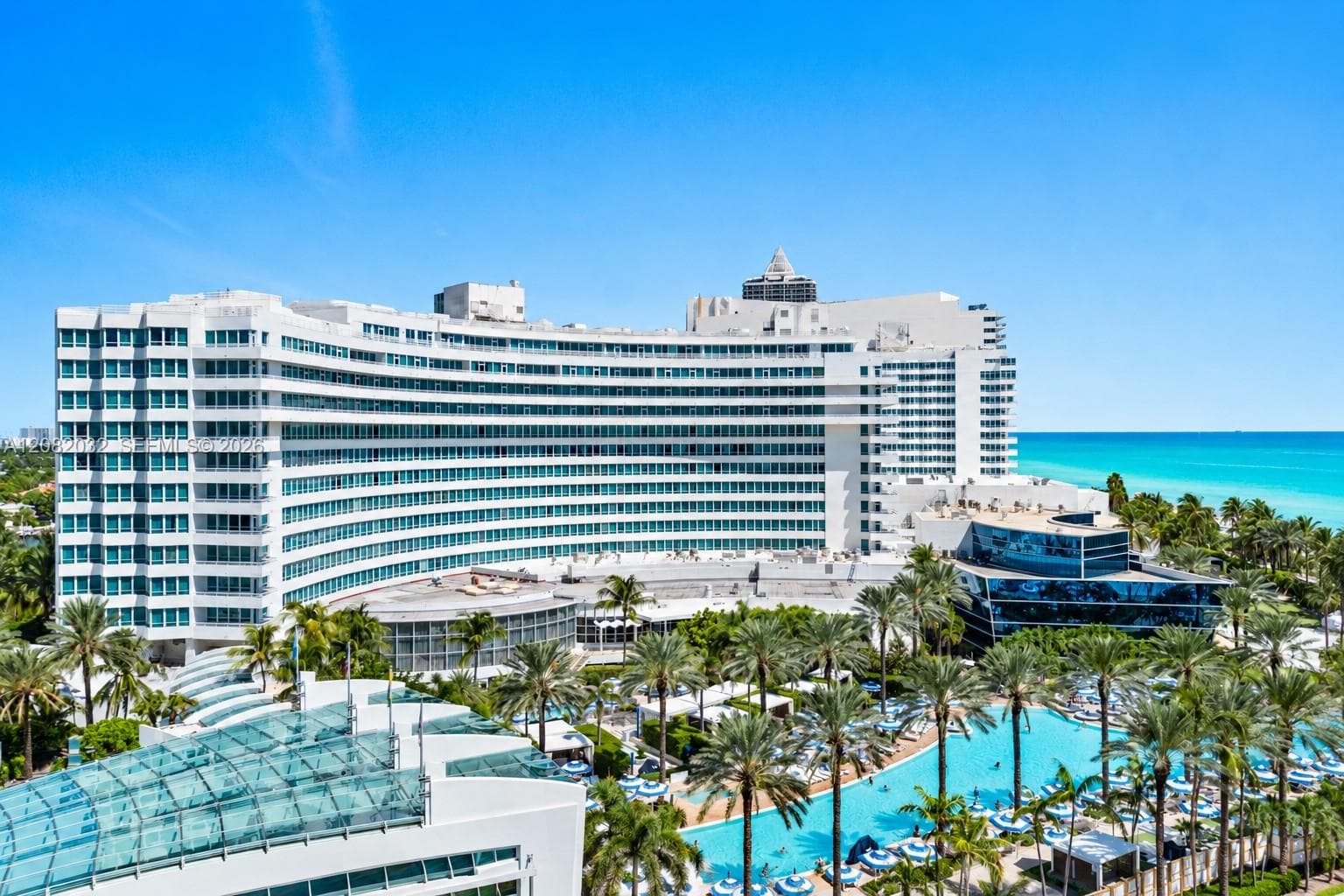 4391 Collins Ave # 905, Miami Beach, FL 33140 photo 2