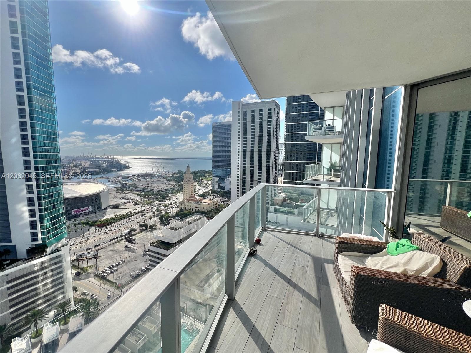 851 NE 1st Ave # 2605, Miami, FL 33132