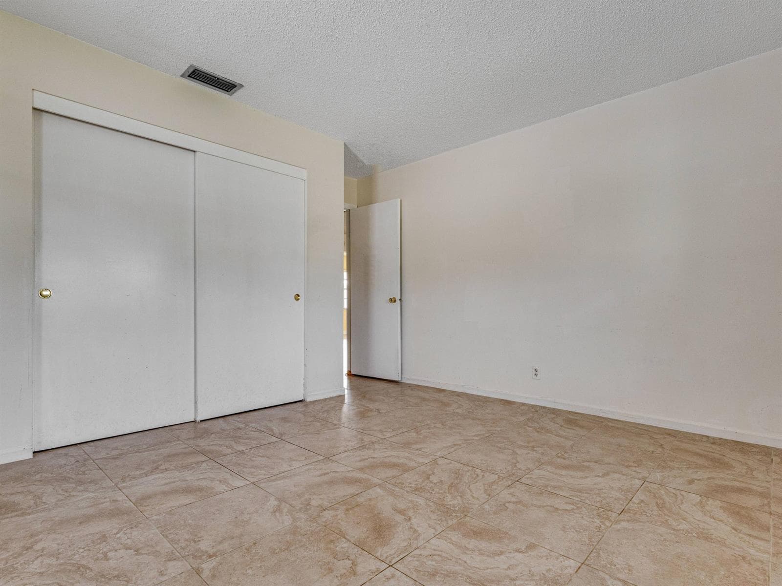 2016 SW Golf Lane SW, Boynton Beach, FL 33426 photo 13