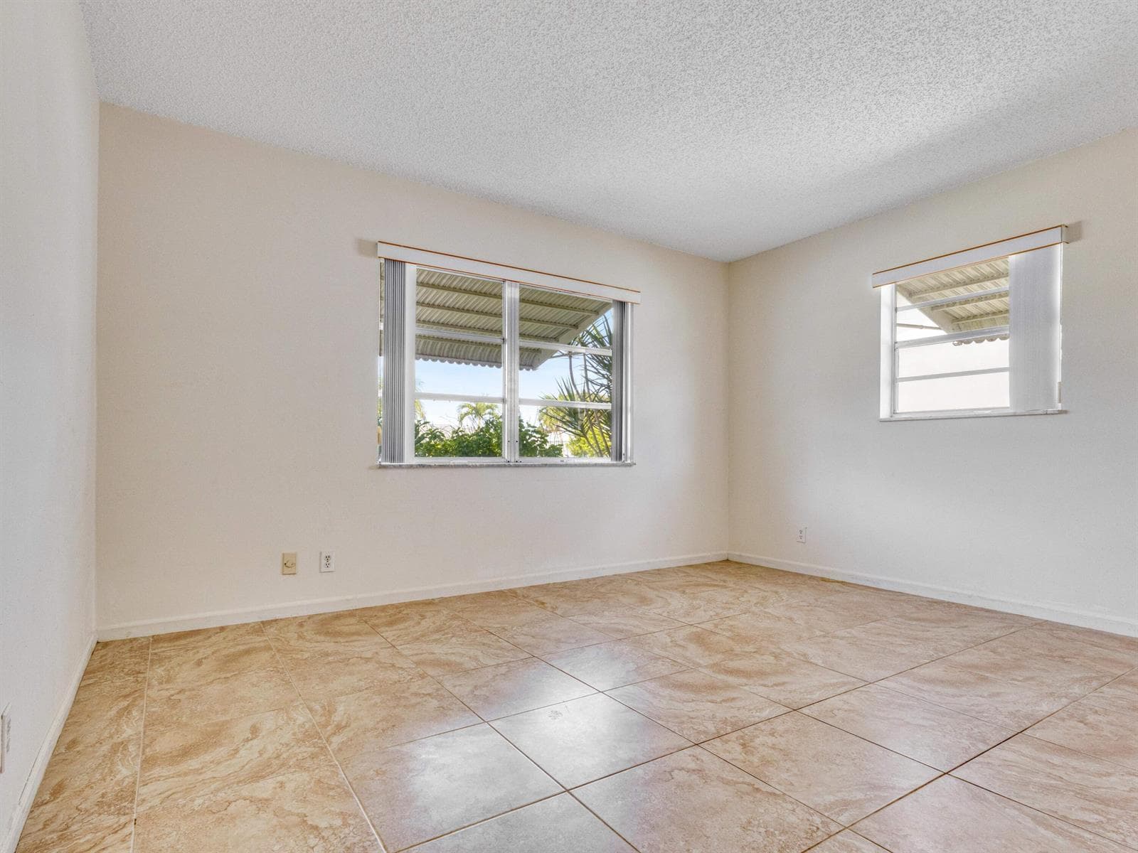 2016 SW Golf Lane SW, Boynton Beach, FL 33426 photo 12