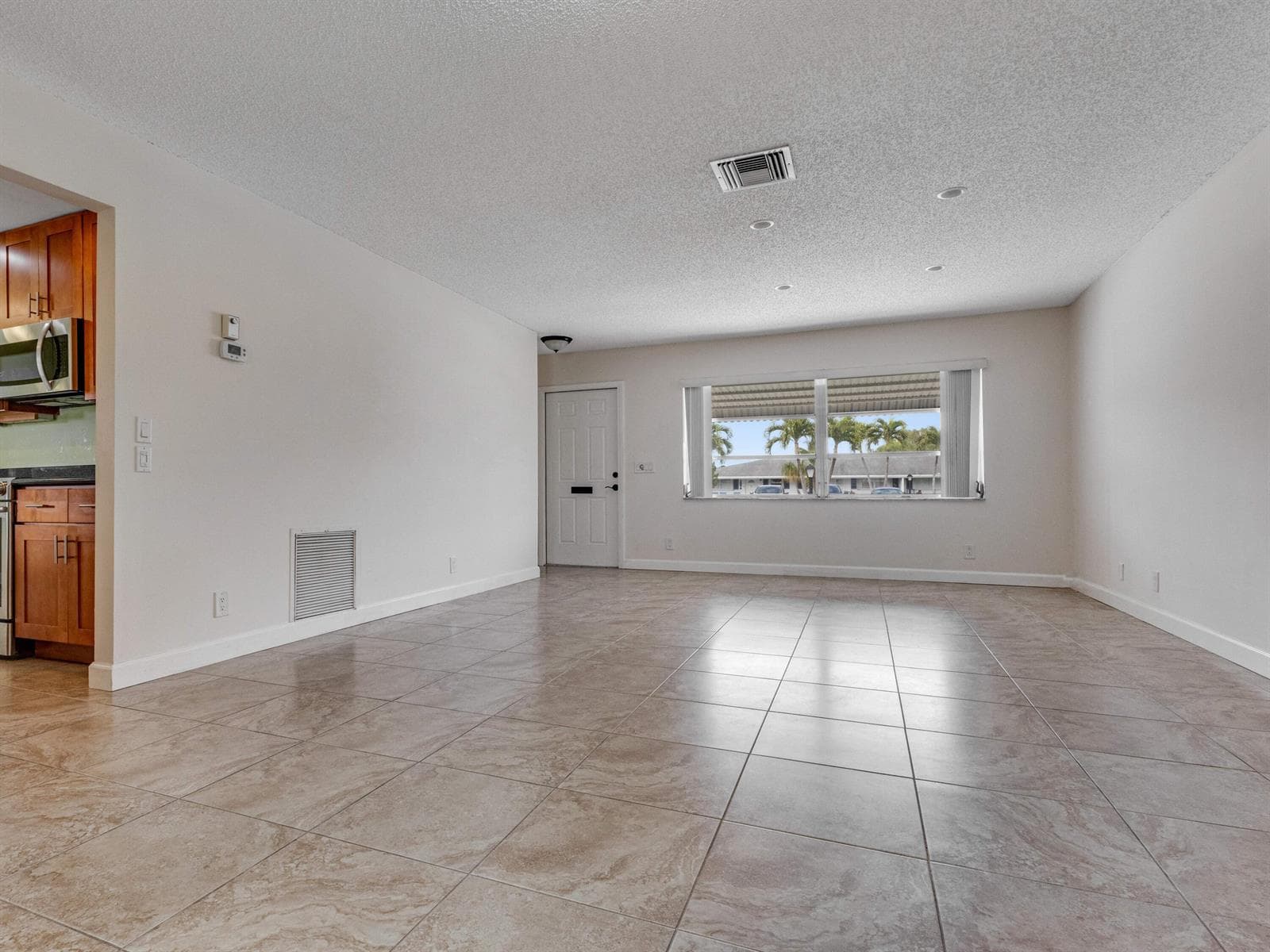 2016 SW Golf Lane SW, Boynton Beach, FL 33426 photo 10