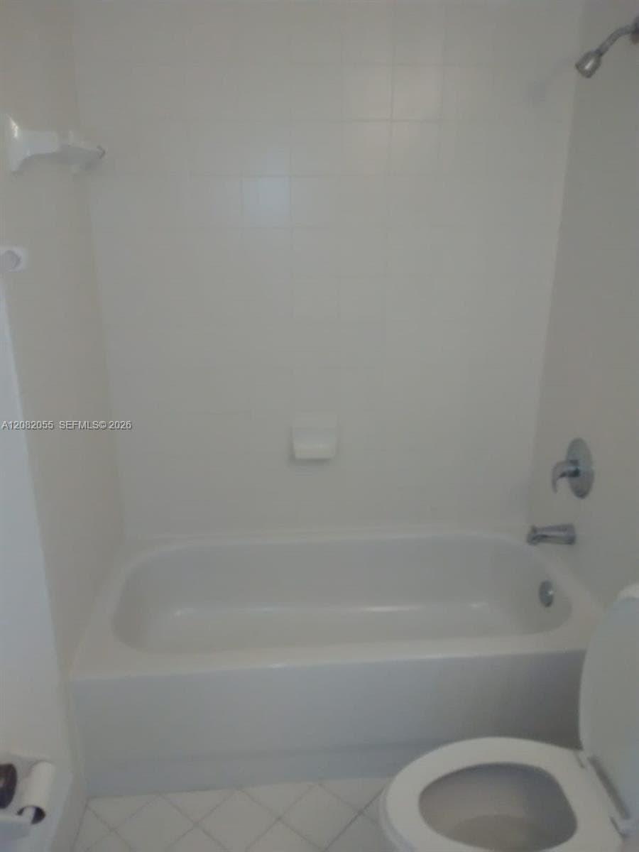 2910 SE 13th Rd # 204-44, Homestead, FL 33035 photo 7