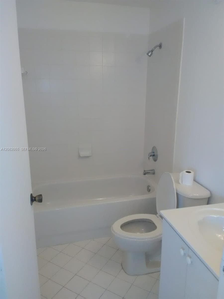 2910 SE 13th Rd # 204-44, Homestead, FL 33035 photo 5
