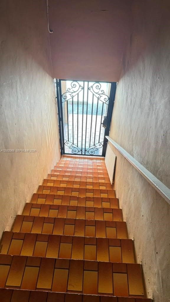 2770 W 61st Pl # 204, Hialeah, FL 33016 photo 4
