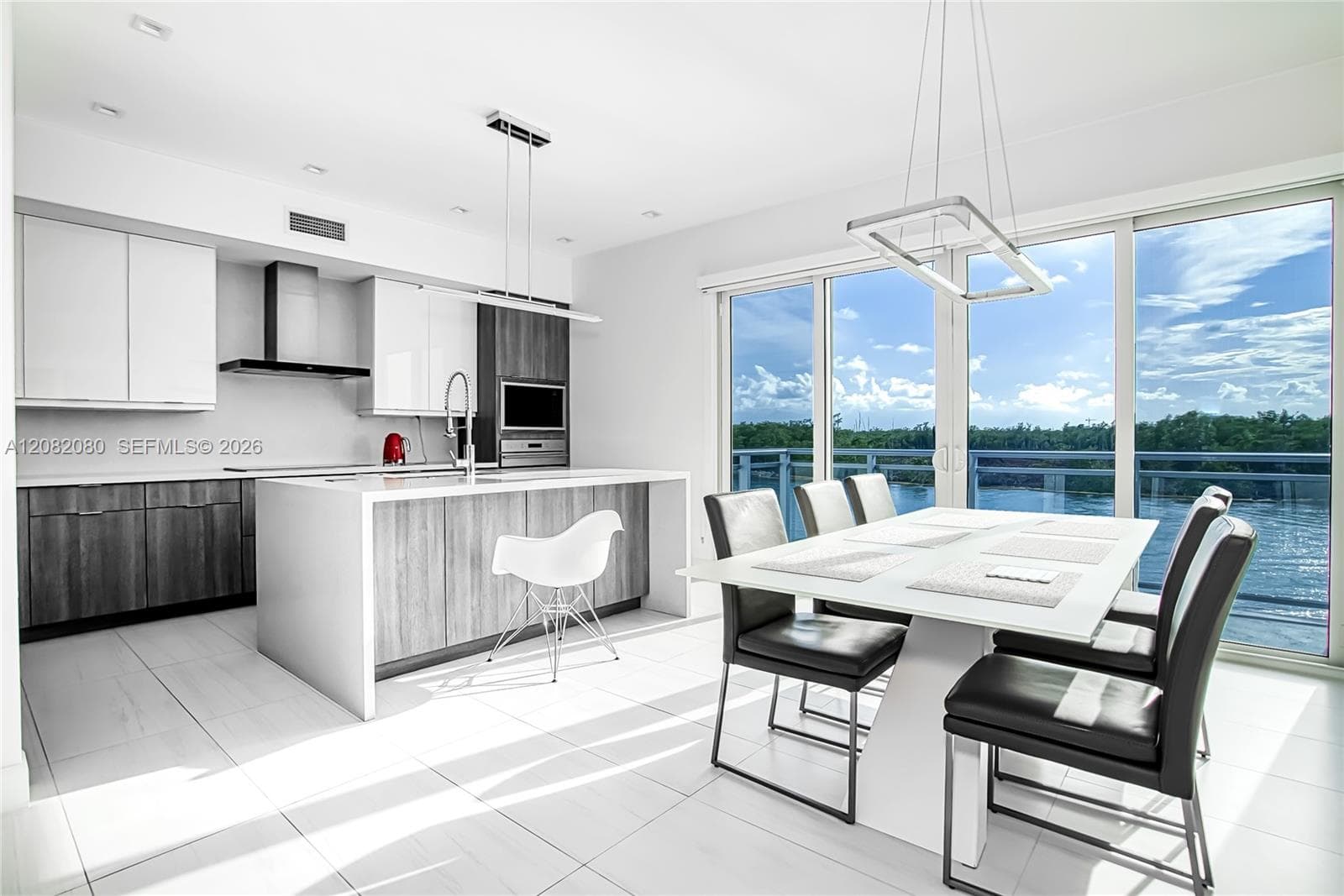 6100 N Ocean Dr # 2N, Hollywood, FL 33019