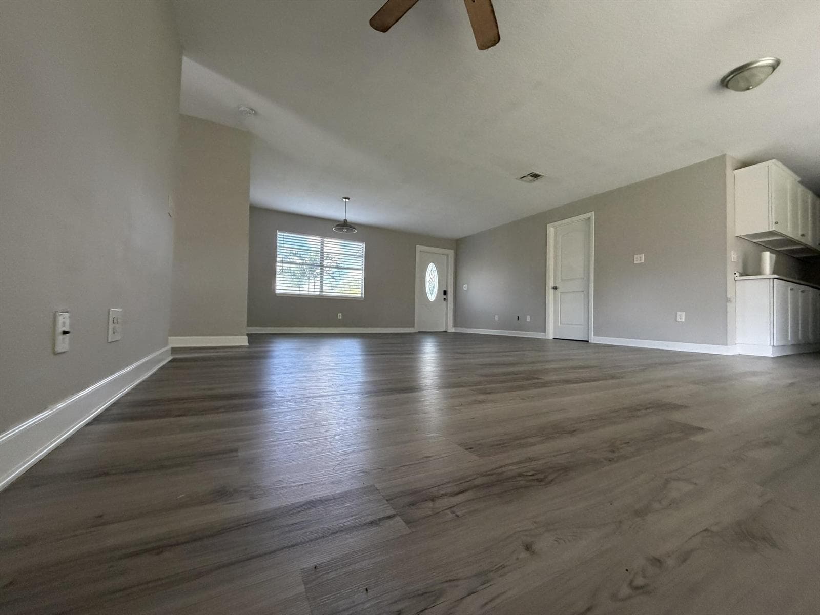 1633 SE ARAPAHO Avenue, Stuart, FL 34994 photo 4