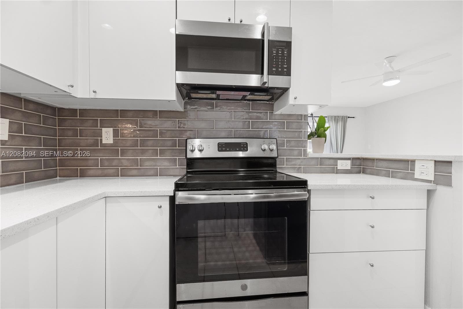 3040 NE 16th Ave # 104, Oakland Park, FL 33334 photo 8