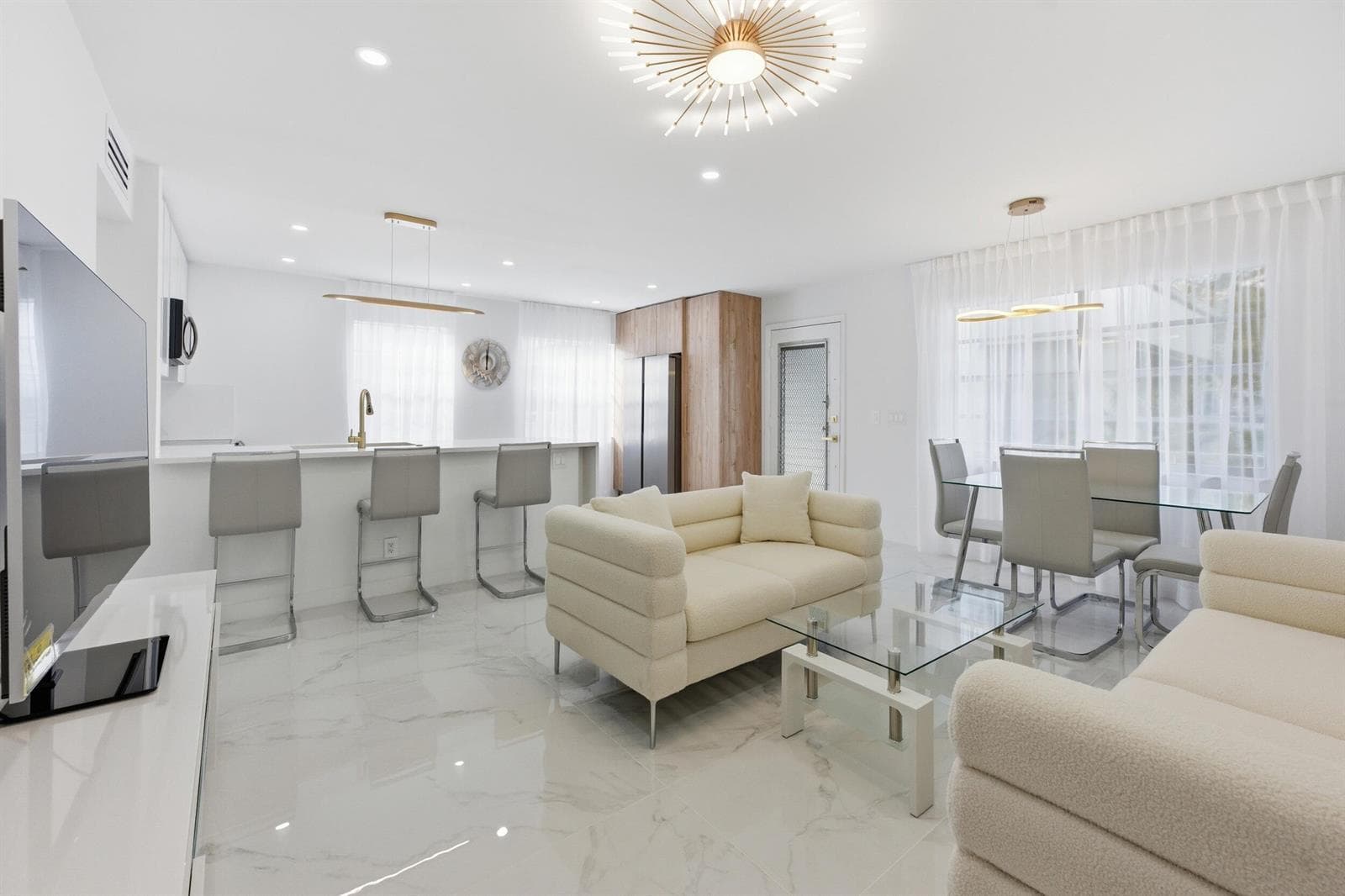 618 Normandy M, Delray Beach, FL 33484 photo 4