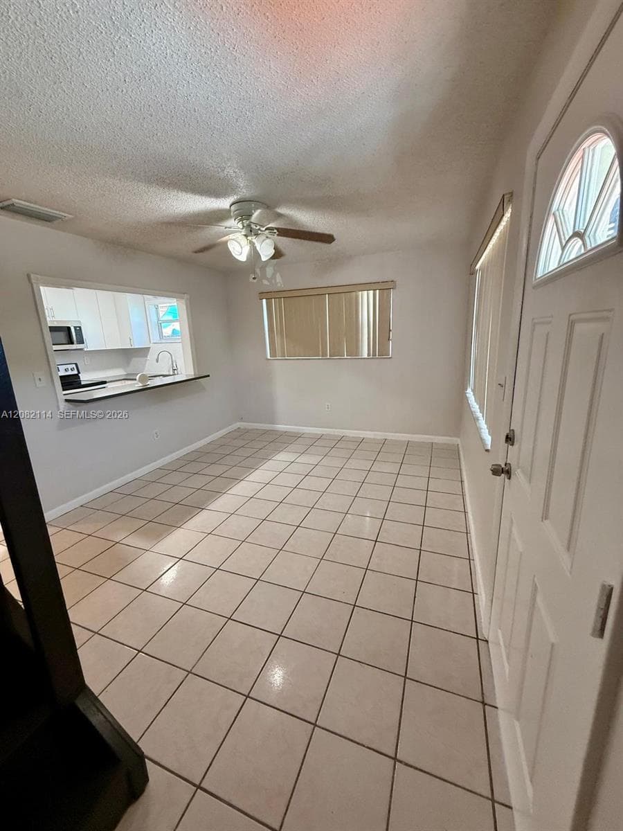 2433 SW 11th St, Miami, FL 33135 photo 4