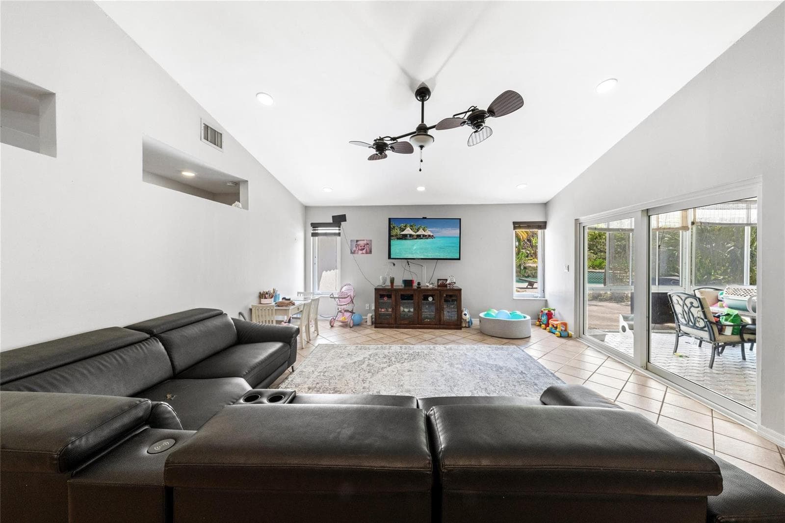 14463 SW 16TH Court, Davie, FL 33325 photo 4