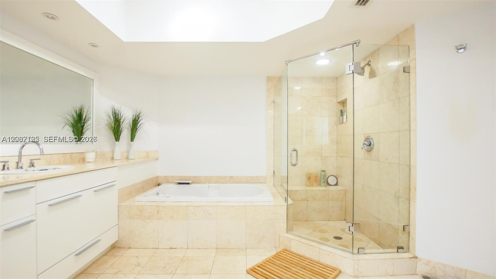 21055 Yacht Club Dr # 510, Aventura, FL 33180 photo 9