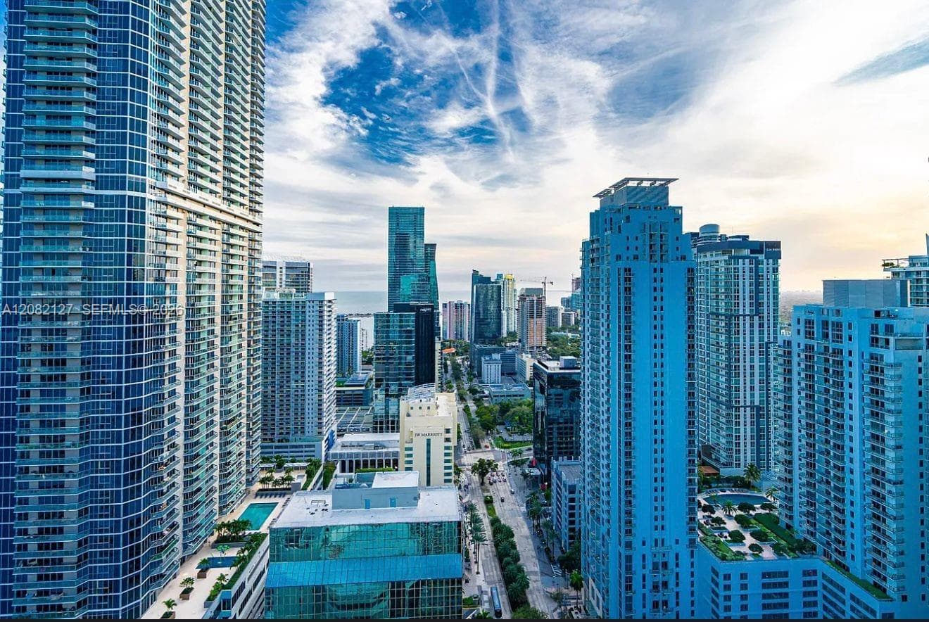 951 Brickell Ave # 4111, Miami, FL 33131 photo 3